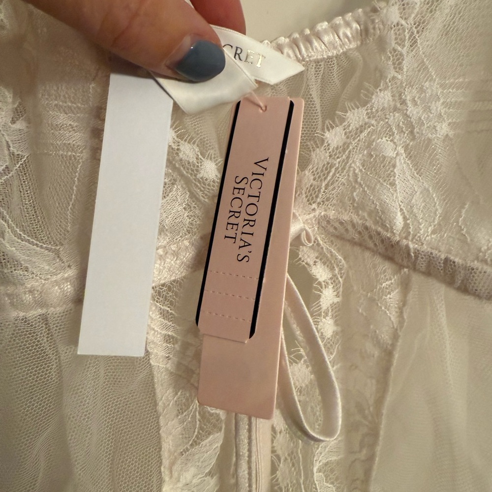 Victoria's Secret White Lace Chemise Sleepwear New XL - Picture 8 of 10